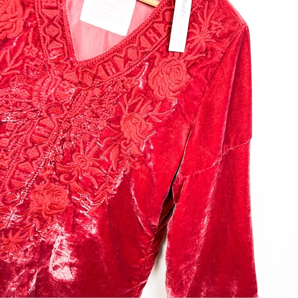 NEW Karyn Seo Carmen 3/4 Bell Sleeve Embroidered Velvet V-Neck Top size large - Picture 3 of 7